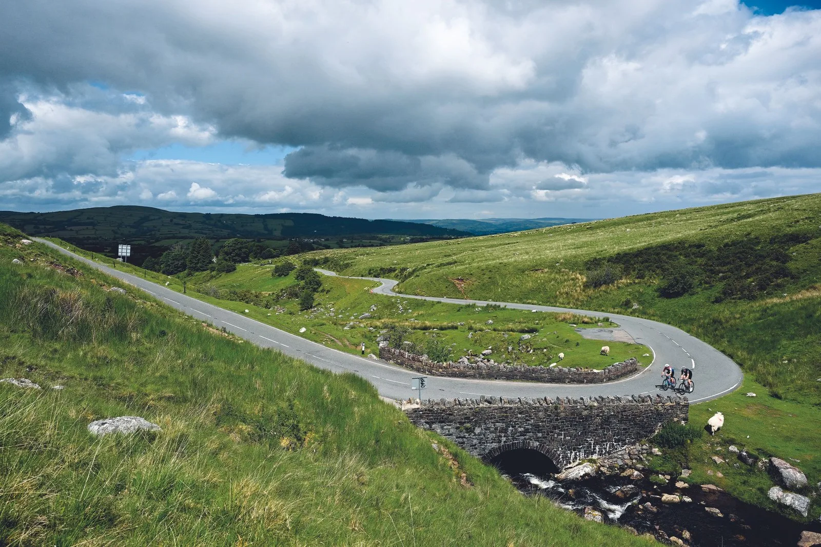 'I was going to need that extra toast': Tackling every major pass in the Brecon Beacons