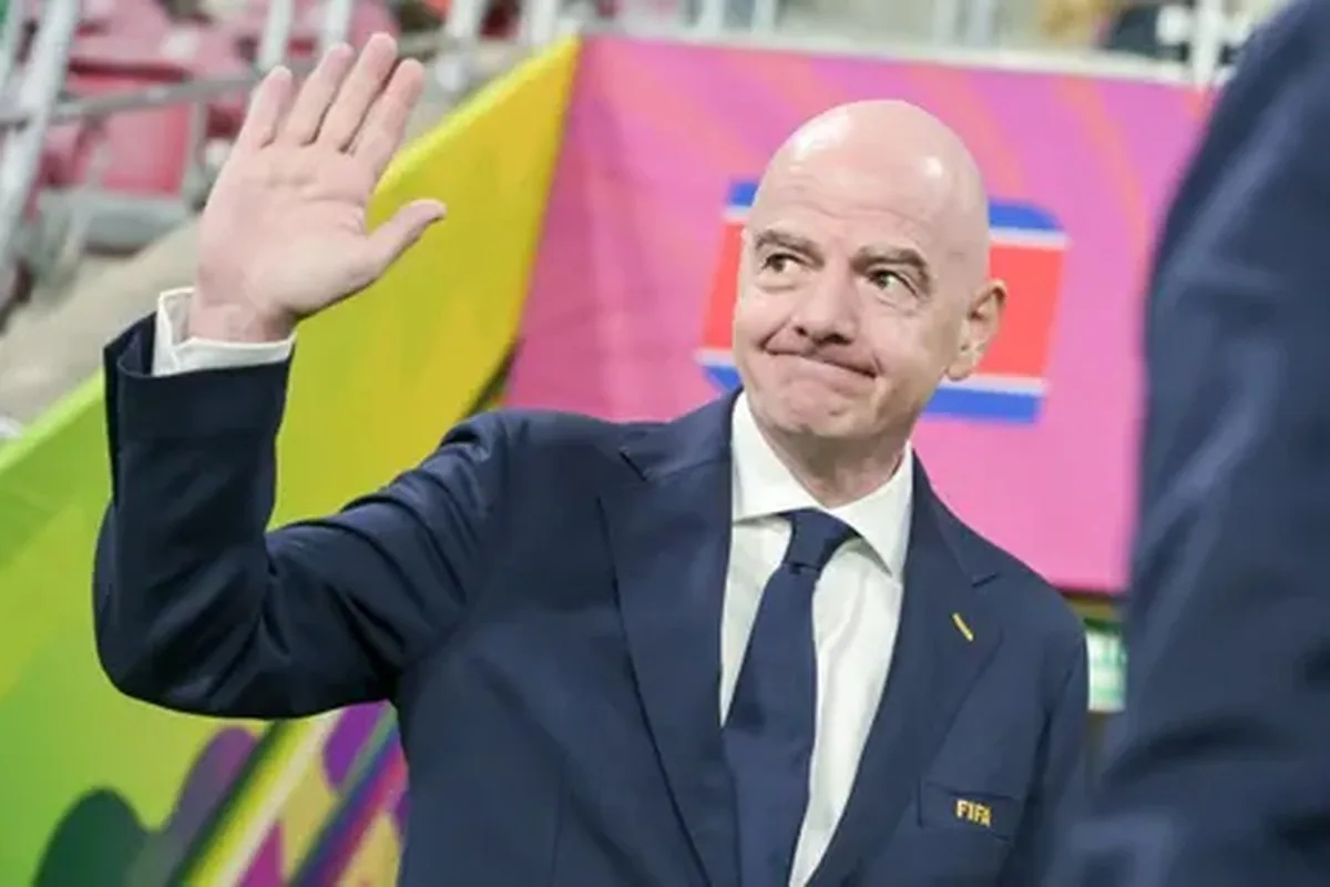 Gianni Infantino waves to the crowd during the Under-20 Women’s World Cup final
