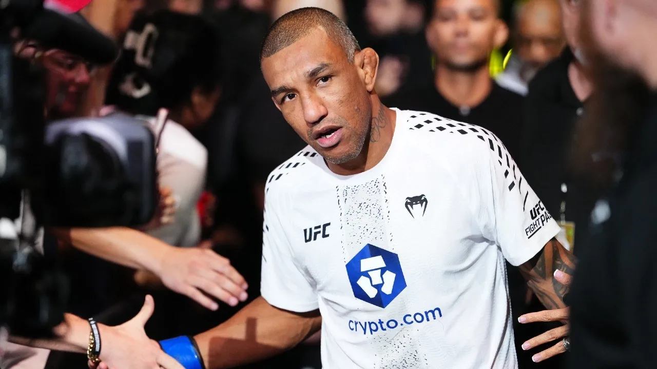 Raoni Barcelos stretchered off after TKO in UFC main event