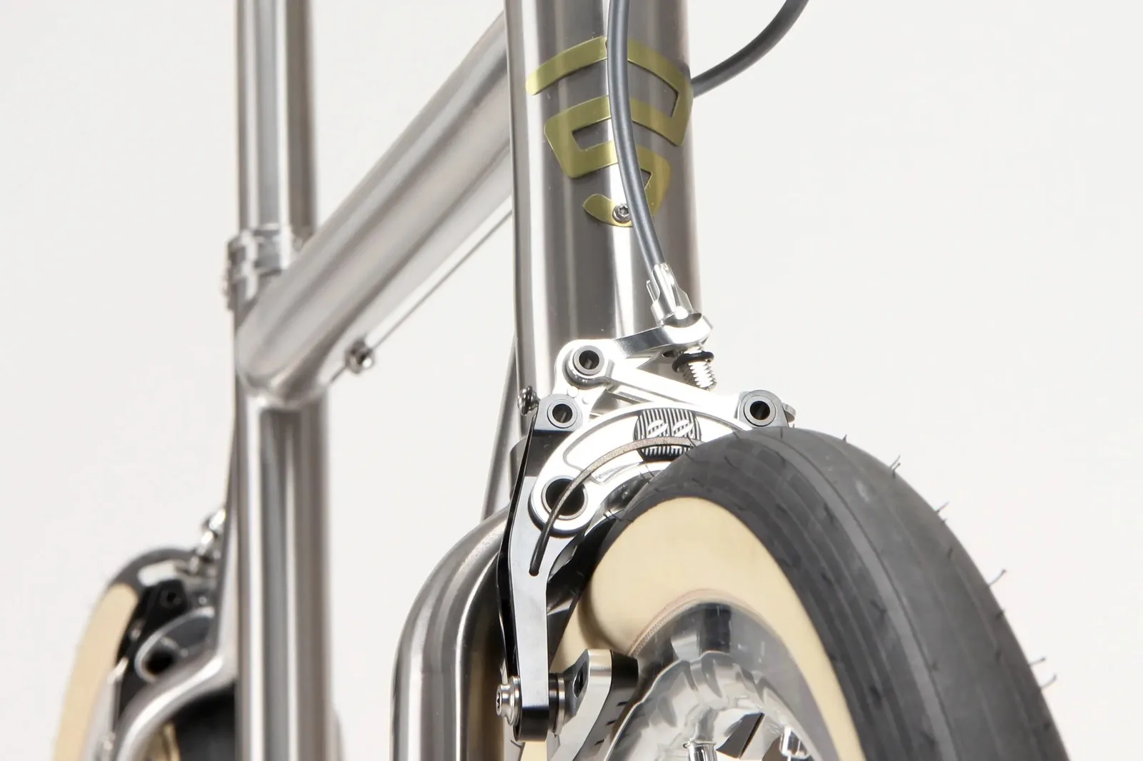 Firefly Bicycles rim brake with 40mm tires