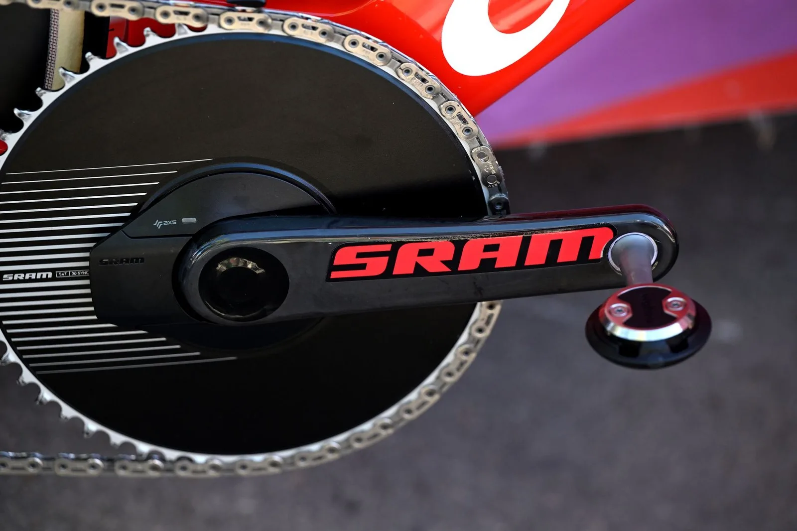 SRAM pedal detailed view of Jonas Vingegaard's bike