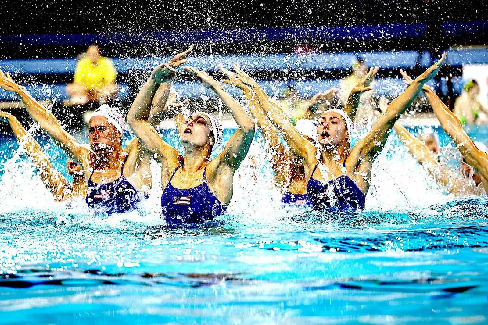 Yaz Bitti, Yüzme Antrenmanları Devam Ediyor: Kulak Koruma ve SwimOutlet İş Birliği Yıl Boyu Sürengen
