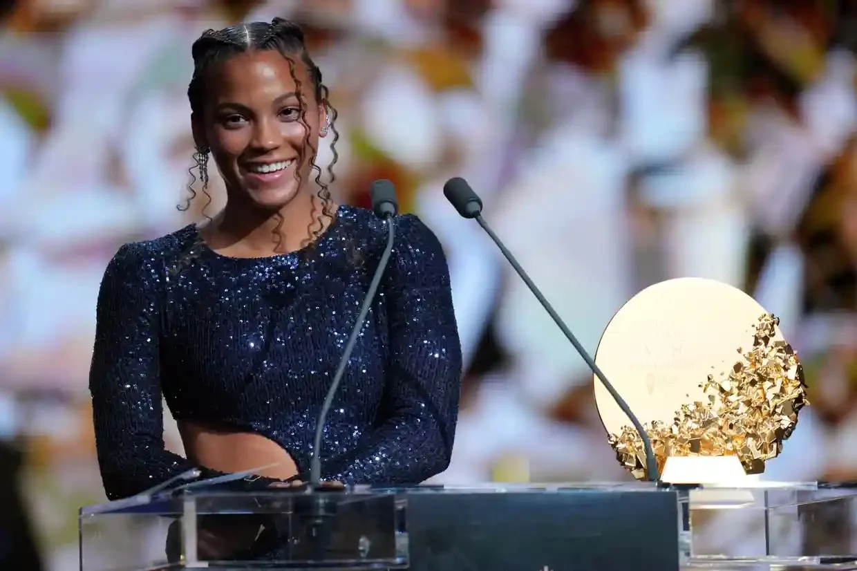 Vicky López speaks after winning the Young Talent of the Year during the Ballon d’Or ceremony