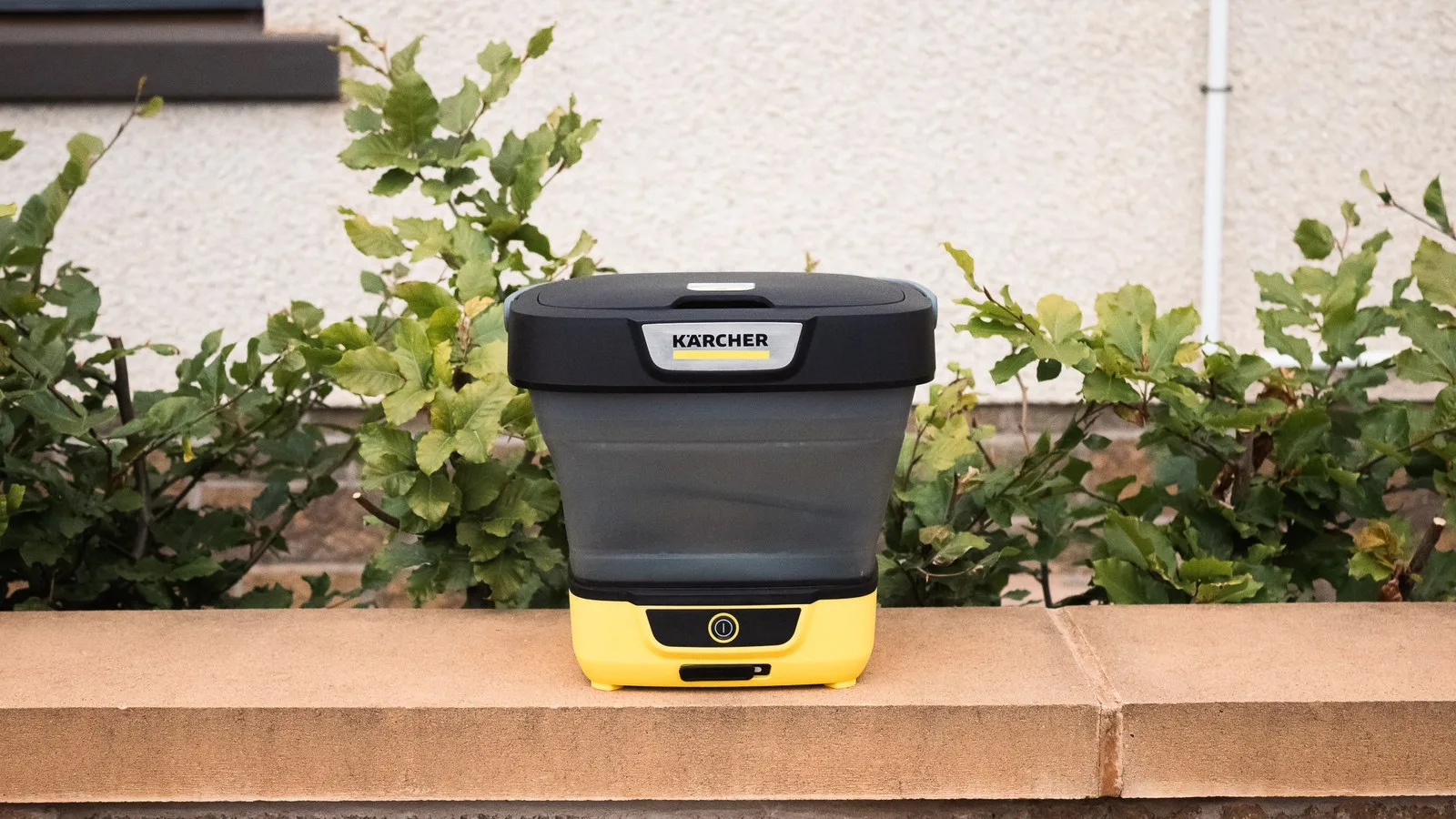 Front on view of the Kärcher OC 3 Foldable Cleaner expanded