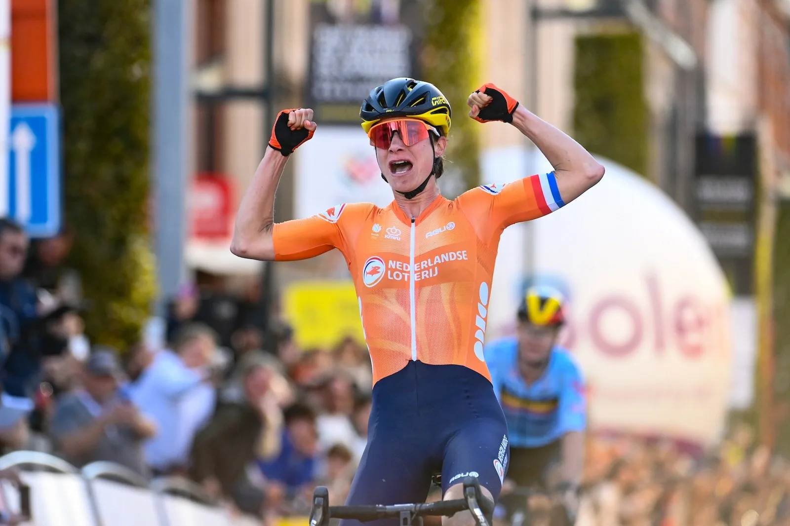 Multi-discipline world champion 'all-in' for a 15th rainbow jersey, with uncertainty about Geerike Schreurs in a co-leadership role