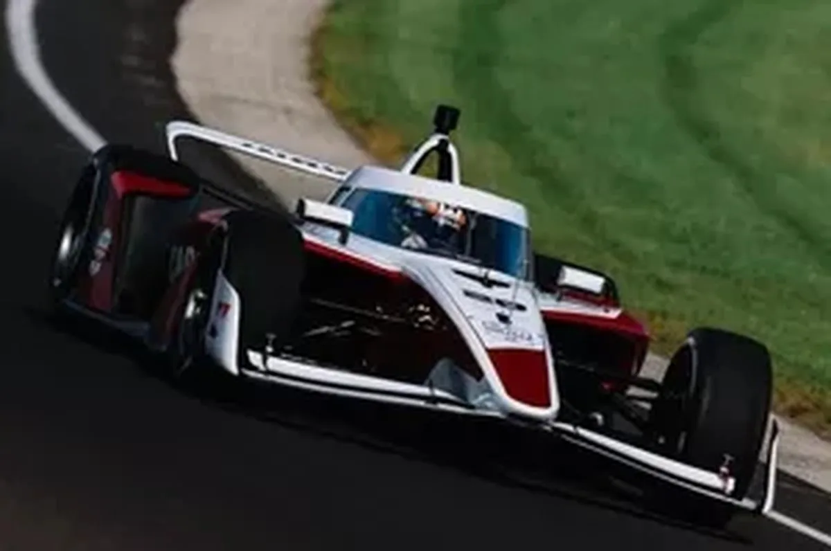 ALEXANDER ROSSI DRIVES NEXT-GEN INDYCAR IR-28 INTO NEW ERA AT INDIANAPOLIS
